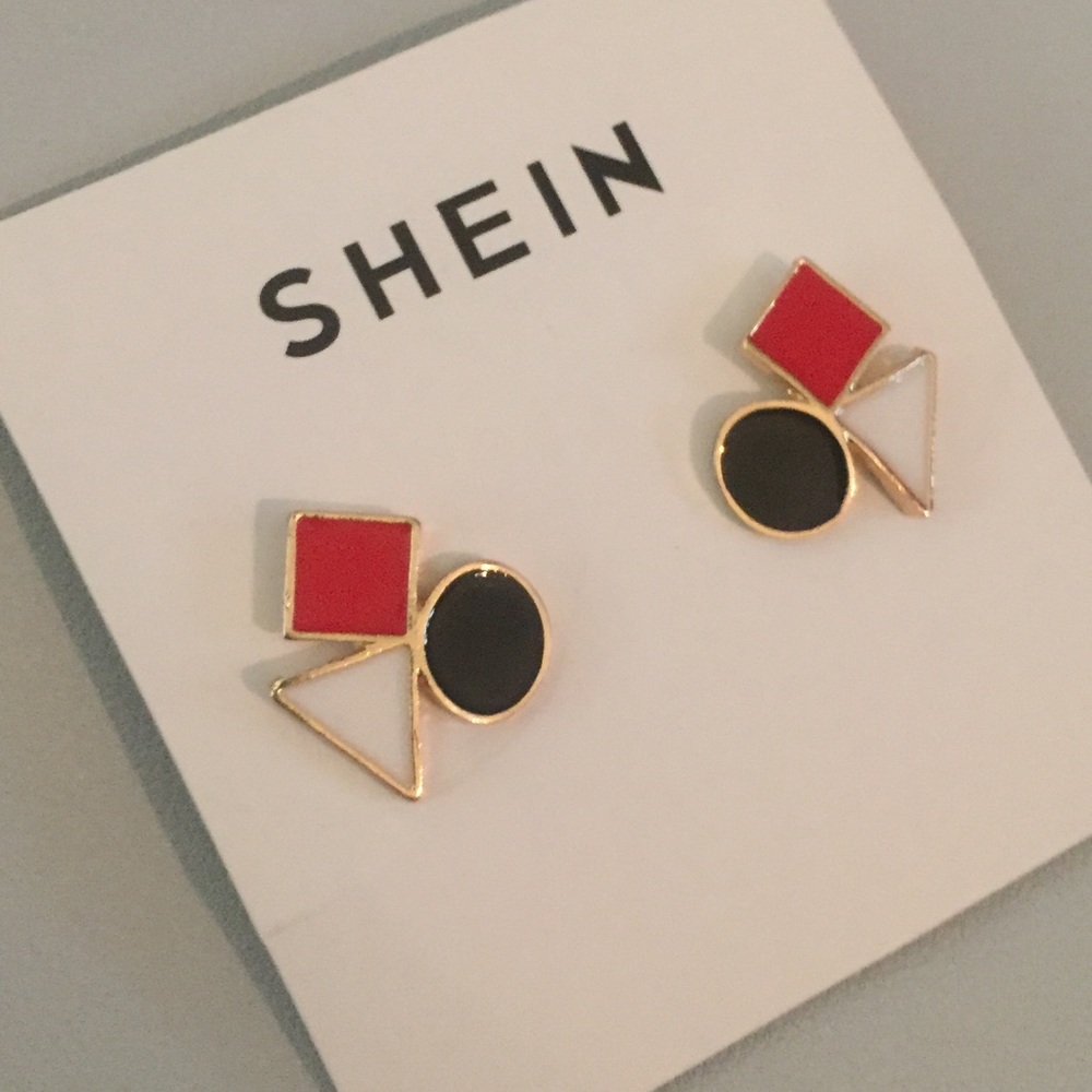 🥳2/$15 — Red, Black, and White Cluster Accent Earrings NWT